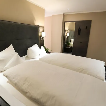 Adler 3* Waiblingen (Stuttgart)